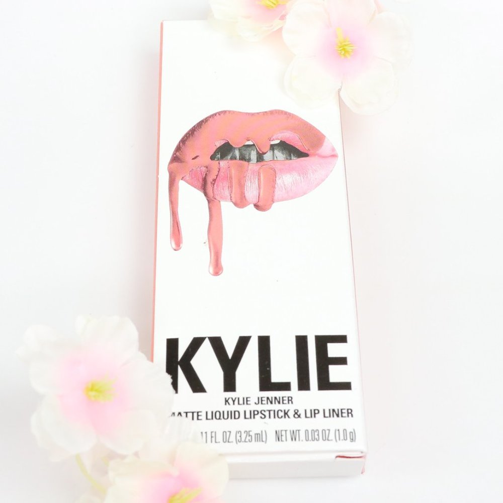 Kylie Cosmetics | Apricot Velvet Lip Kit
